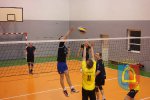 Towarzyski mecz siatkówki Gimnazjum w Czarnożyłach i Klubu Sportowego Kąty